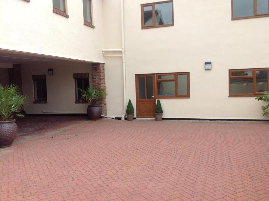 Courtyard Mews Apartment Wakefield Exterior photo